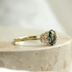 Luxury teal sapphire and diamond ring HAZEL Thumbnail