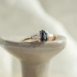 Unique teal sapphire and moissanite ring MAYLA Thumbnail