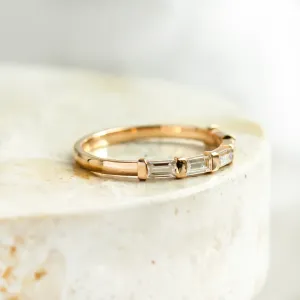 Stackable moissanite ring VANNES Thumbnail