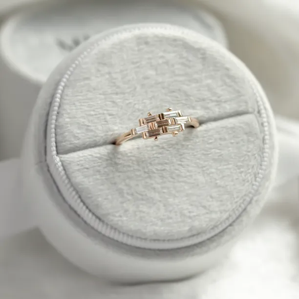 Baguette moissanite ring VANCE Image