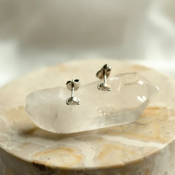 Minimalist earrings with marquise diamonds ANTO Image