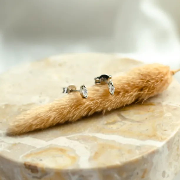 Minimalist earrings with marquise diamonds ANTO Image