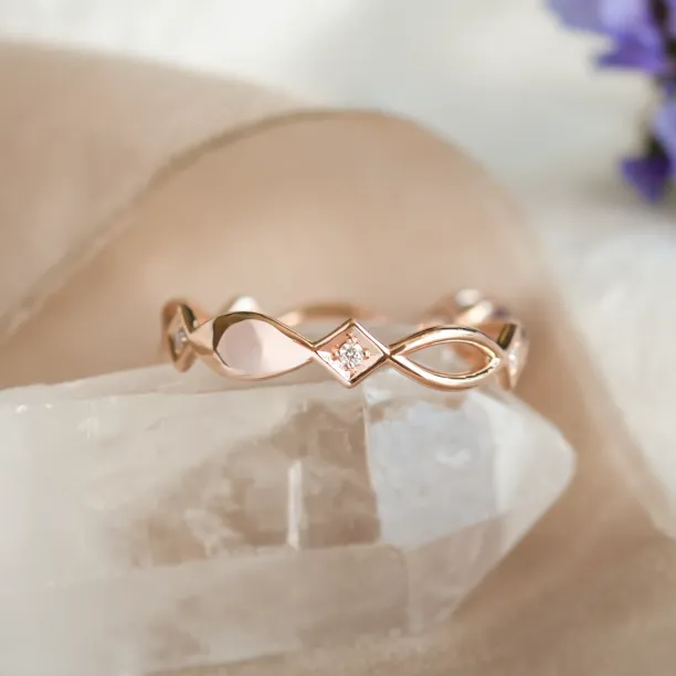 Tanzanite gold ring QUEENA Image