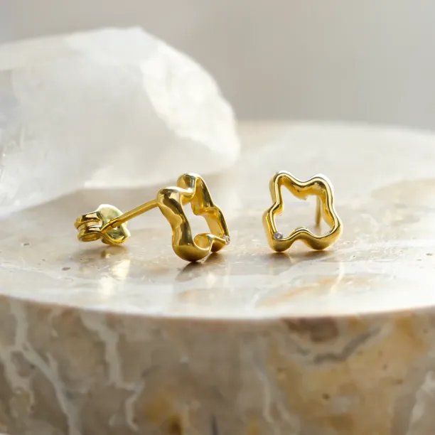 Irregular unique diamond earrings CLAUDINE Image