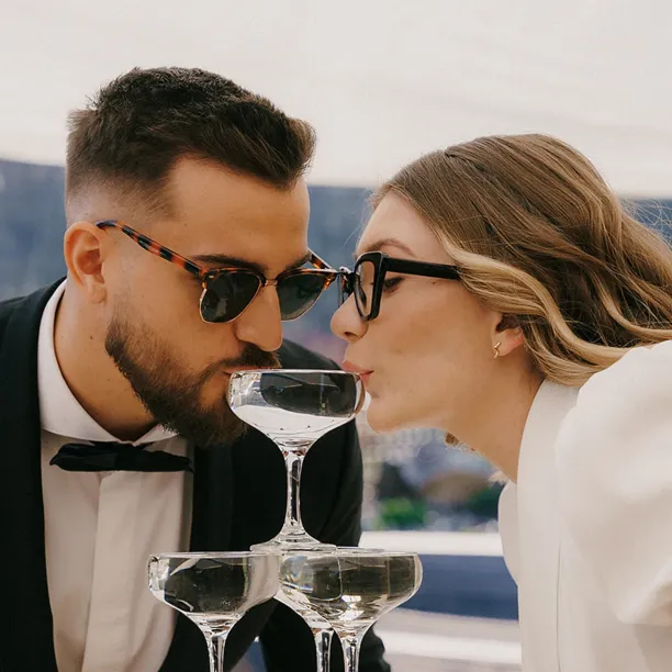 Minimalist gold earrings waves MIGNON Image