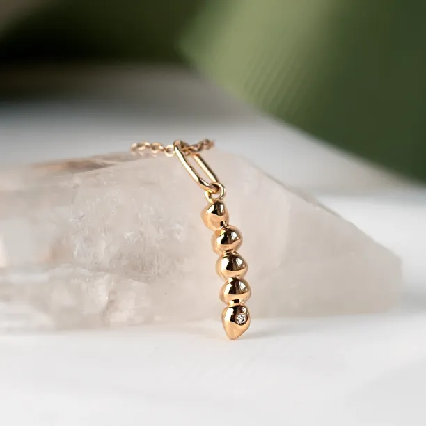 Minimalist gold necklace with diamond CORINNE Image