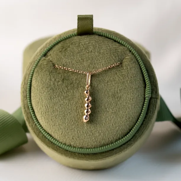 Minimalist gold necklace with diamond CORINNE Image