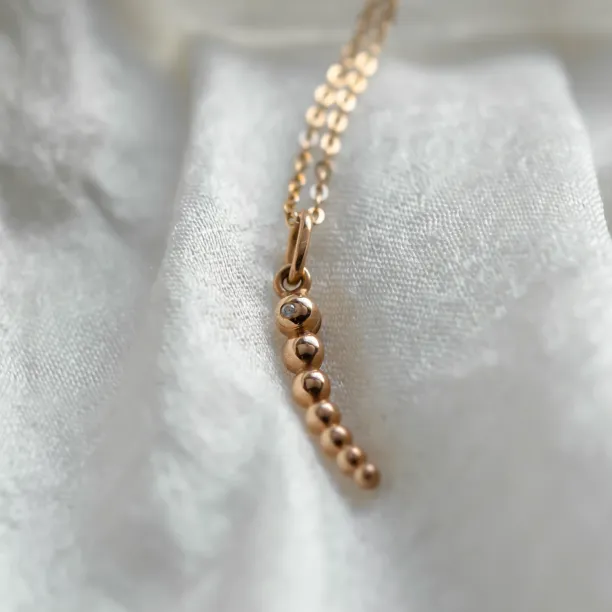 Minimalist diamond necklace CLAUDE Image