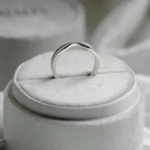 Bow tie shaped wedding band PUNTO Thumbnail