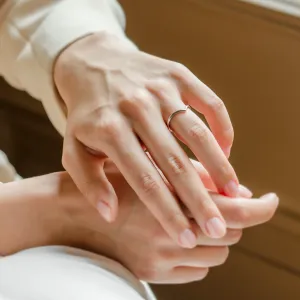 Craved minimalist gold ring VENUS Thumbnail