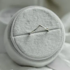 Craved minimalist gold ring VENUS Thumbnail