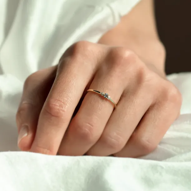 Minimalist sapphire and diamond ring SABINE Image