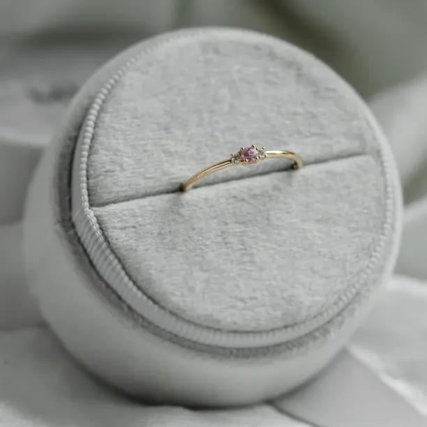 Minimalist pink sapphire and diamond ring LETIZIA Image