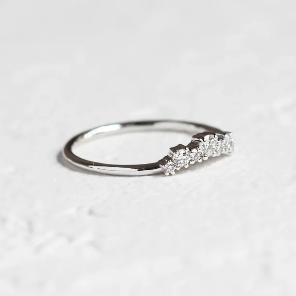 Curved diamond ring KALIA Image