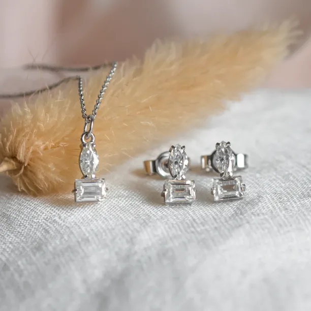 Jewelery set with marquise and baguette moissanites HOLLY Image