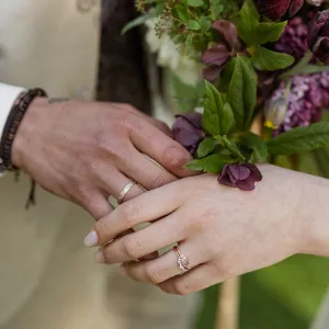 Curved diamond ring KALIA Thumbnail