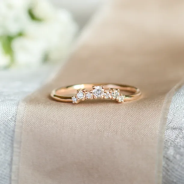 Curved diamond ring KALIA Image
