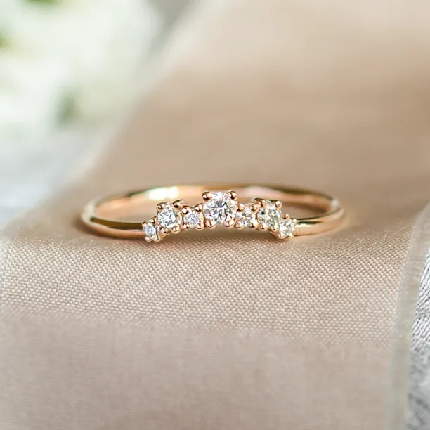 Curved diamond ring KALIA Image