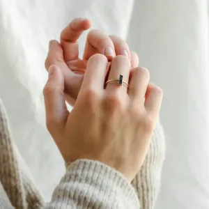 Gold ring with blue lab grown sapphire AZUL Thumbnail