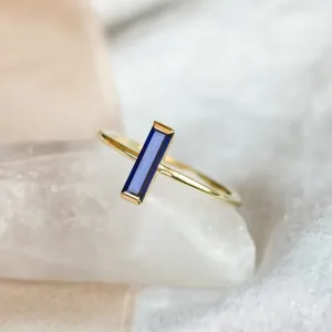 Gold ring with blue lab grown sapphire AZUL Thumbnail