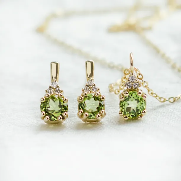 Set of jewellery with peridot and diamonds VERDA Image