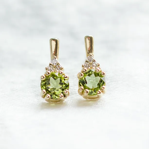 Peridot and diamond gold earrings VERDE Image