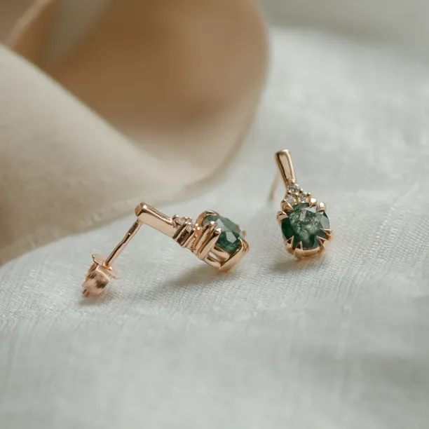 Gold earrings with moss agate and diamonds TIA Image