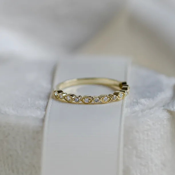 Vintage eternity ring with lab-grown diamonds RIGA Image