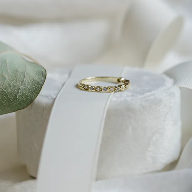 Vintage eternity ring with lab-grown diamonds RIGA Image