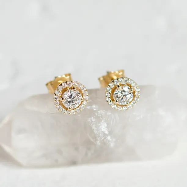 Classical gold stud earring with lab created diamonds NINO Image