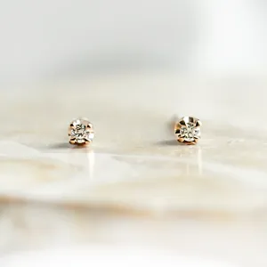 Minimalist earrings with lab-grown diamonds ALINE Thumbnail