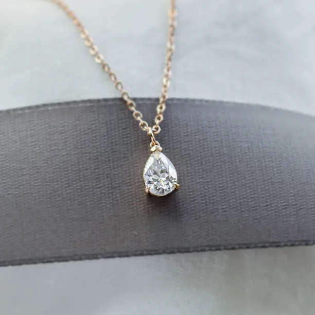 Gold necklace with pear lab created diamond NEO Image
