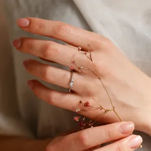 Gold lab-grown diamond engagement ring ROSI Thumbnail