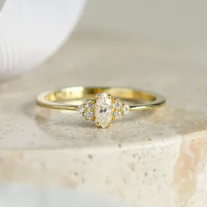 Romantic engagement ring with lab-grown diamonds MILLENIAL Thumbnail