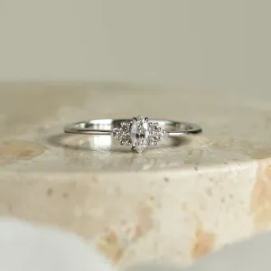 Romantic engagement ring with lab-grown diamonds MILLENIAL Thumbnail