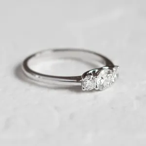 Gold lab-grown diamond engagement ring VIRBO Thumbnail