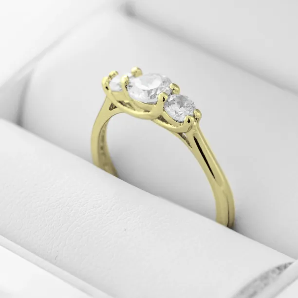 Gold lab-grown diamond engagement ring VIRBO Image