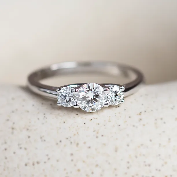 Gold lab-grown diamond engagement ring VIRBO Image