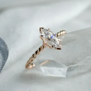 Gold twisted rope ring DAHLIA Thumbnail