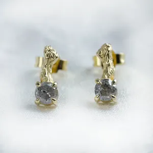 Stud earrings with salt and pepper diamonds and twig element ERNA Thumbnail