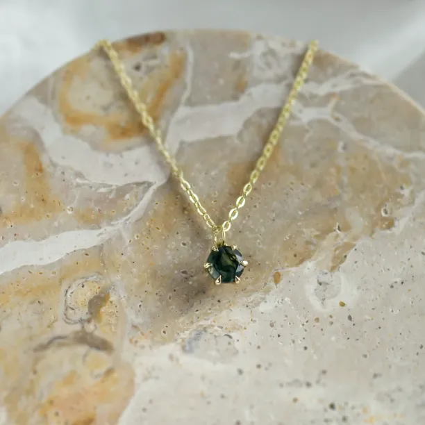 Gold pendant with moss agate MEDA Image