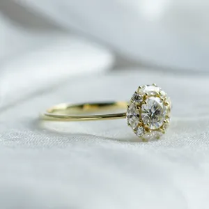 Romantic halo moissanite engagement ring ÉDITH Thumbnail