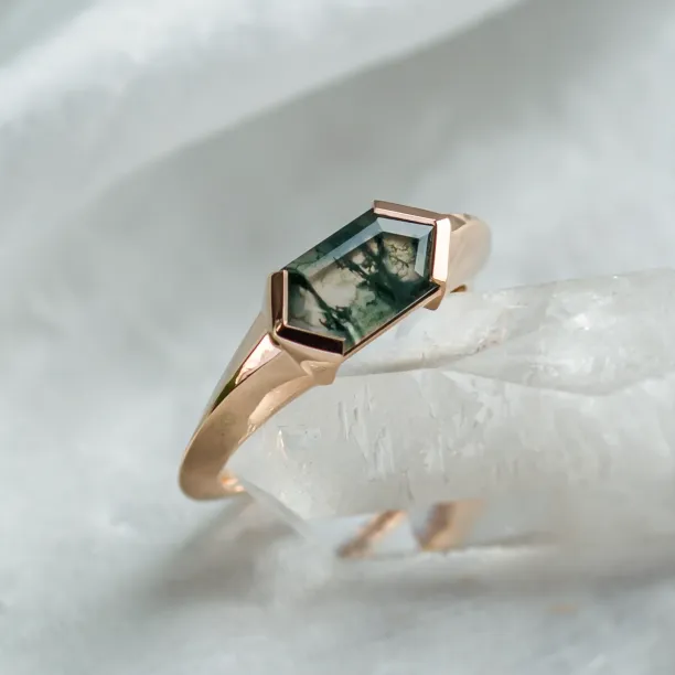 Original east west ring with trendy solid bezel and hexagonal moss agate SEI Image
