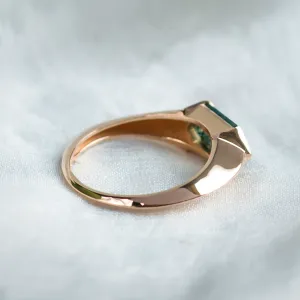 Original east west ring with trendy solid bezel and hexagonal moss agate SEI Thumbnail