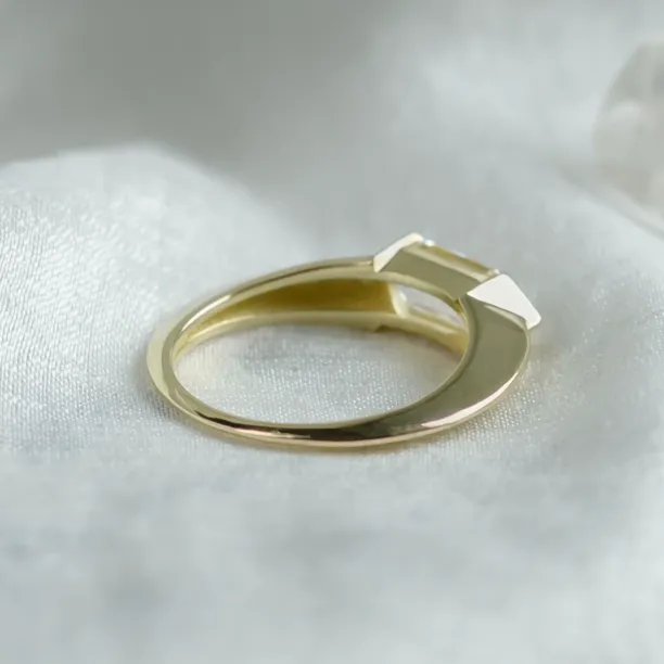 Original massive ring with hexagon moissanite ARA Image