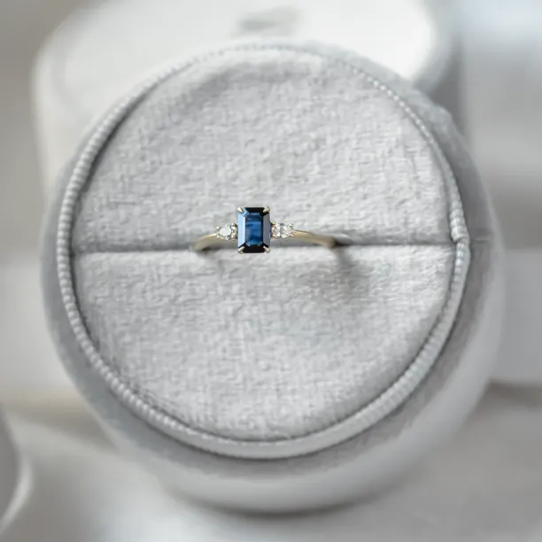 Elegant emerald sapphire and pear diamond ring LEILANI Image