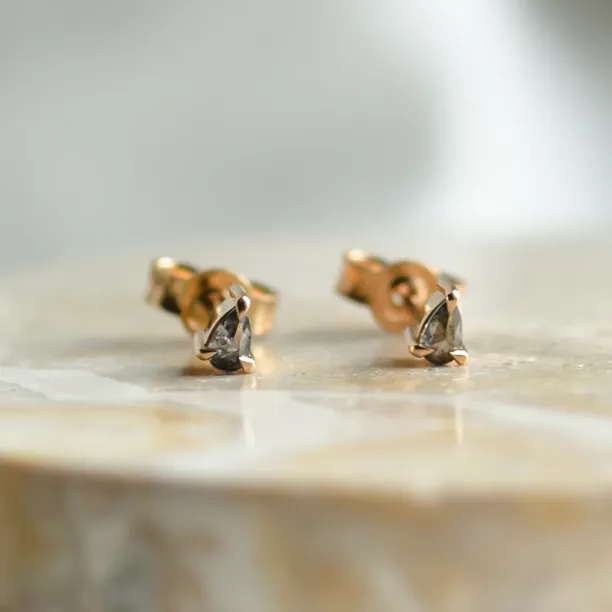 Minimalist gold earrings with pear salt and pepper diamonds NADINE Image