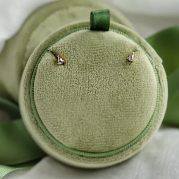 Minimalist gold earrings with pear salt and pepper diamonds NADINE Image