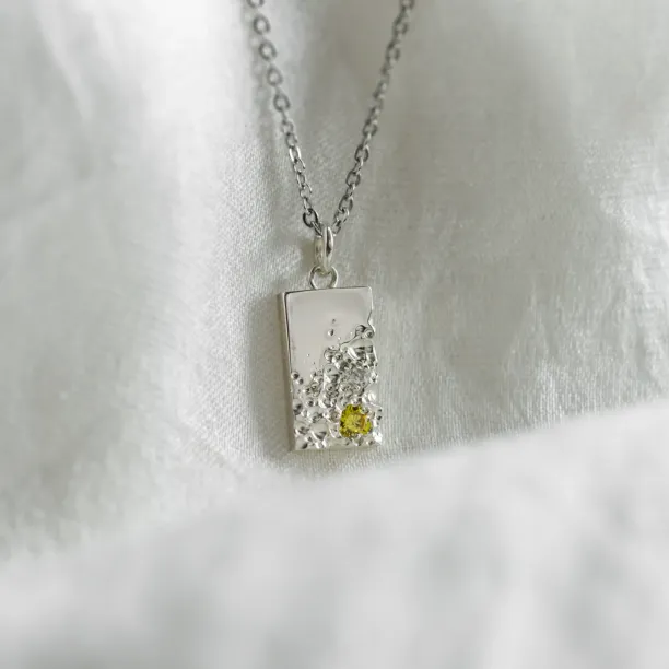 Original pendant with perforation and diamond LIZ Image