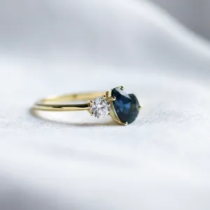 Toi et Moi engagement ring with blue pear sapphire and round diamond COUPLE Thumbnail
